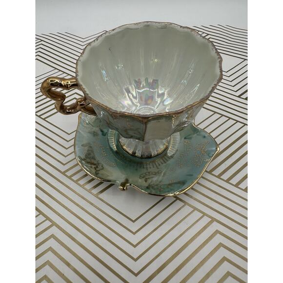 Lugene Japan Porcelain Demitasse Teacup & Saucer Victorian Love Scene Vintage - Picture 3 of 5